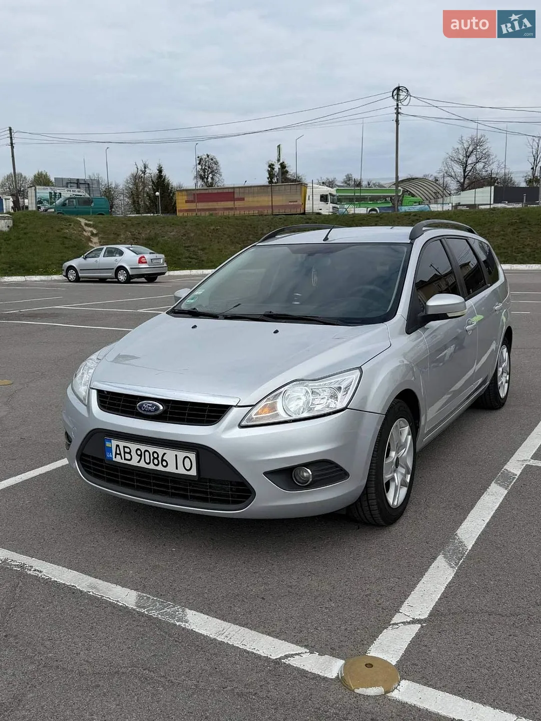 2010 Ford Focus - мініатюра 2