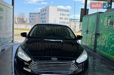 Седан Ford Focus 2015 в Львове