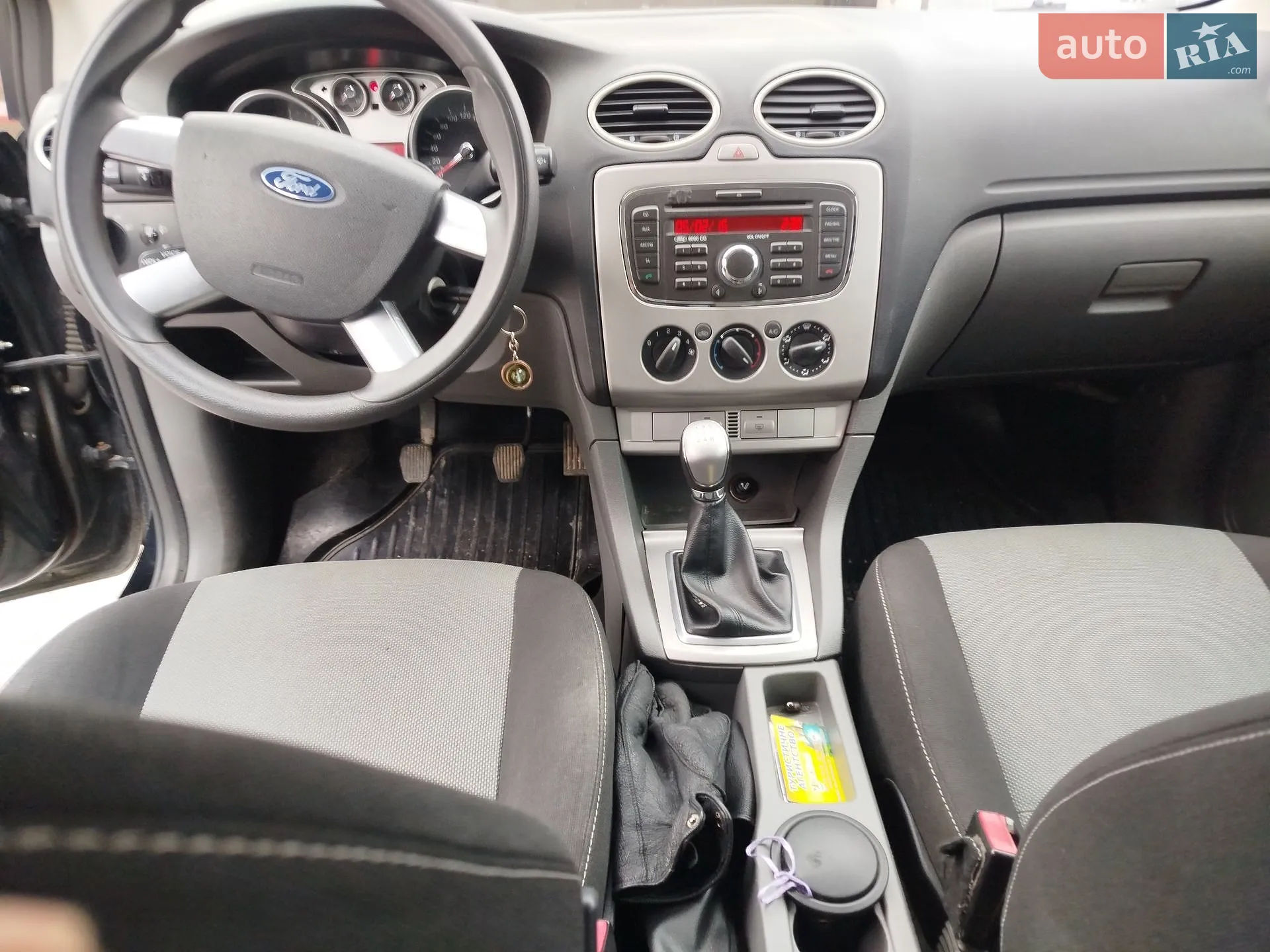 2010 Ford Focus - мініатюра 6