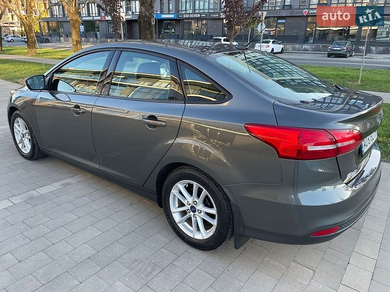 Седан Ford Focus 2017 в Ужгороде