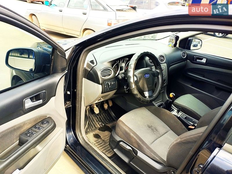Хэтчбек Ford Focus 2008 в Прилуках