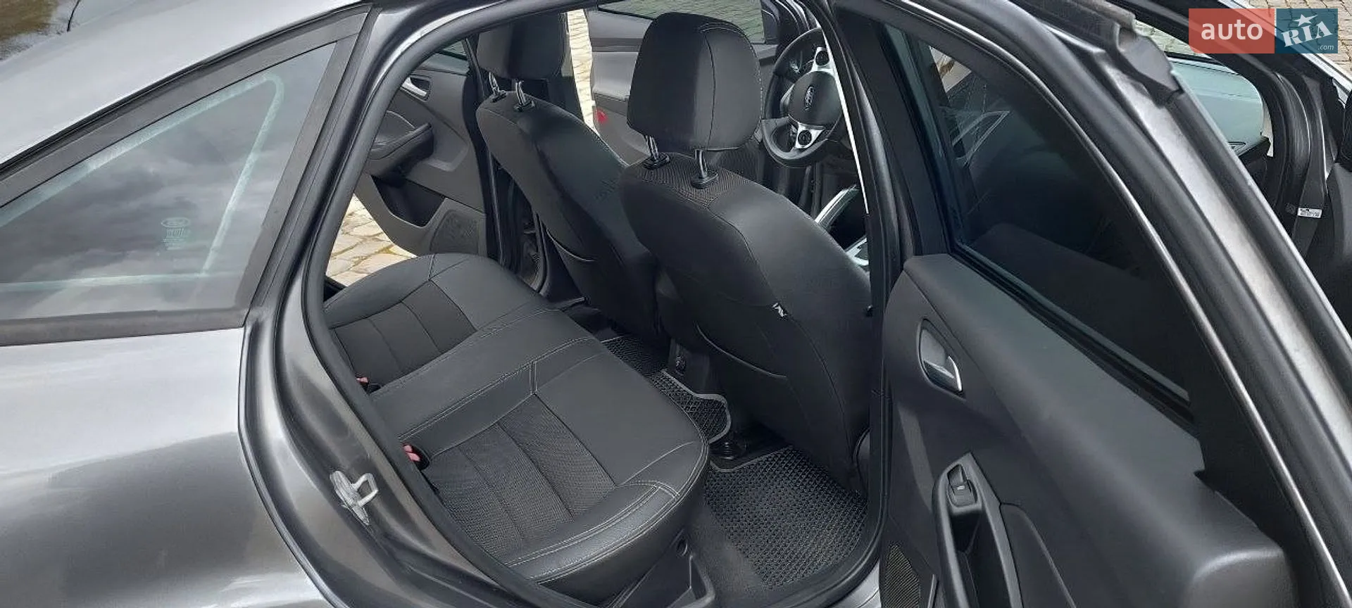 2013 Ford Focus - мініатюра 8
