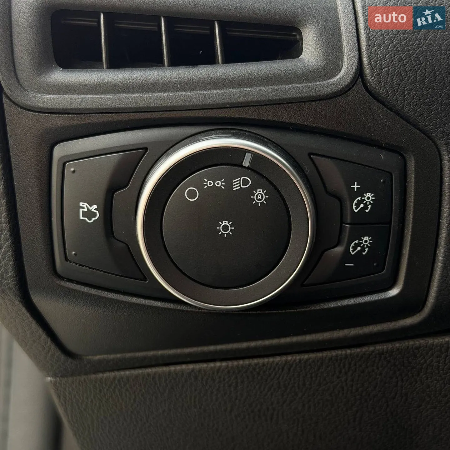 2015 Ford Focus - мініатюра 14
