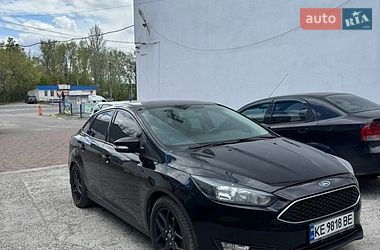 Седан Ford Focus 2015 в Днепре