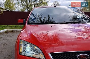 Хэтчбек Ford Focus 2005 в Корце
