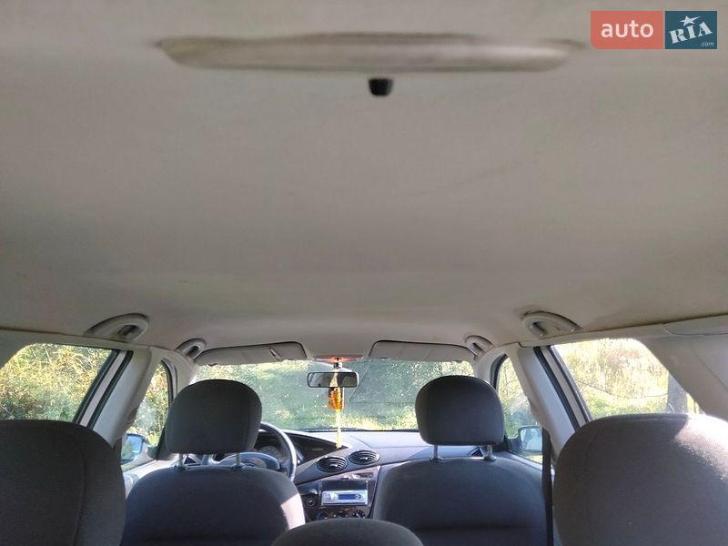 Универсал Ford Focus 2003 в Новояворовске