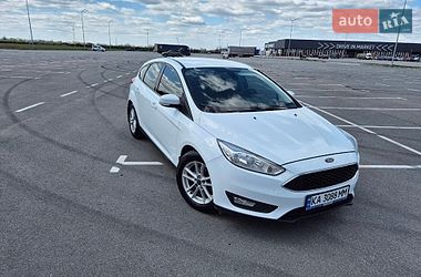 Хэтчбек Ford Focus 2016 в Днепре
