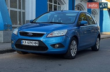 Хэтчбек Ford Focus 2007 в Ромнах