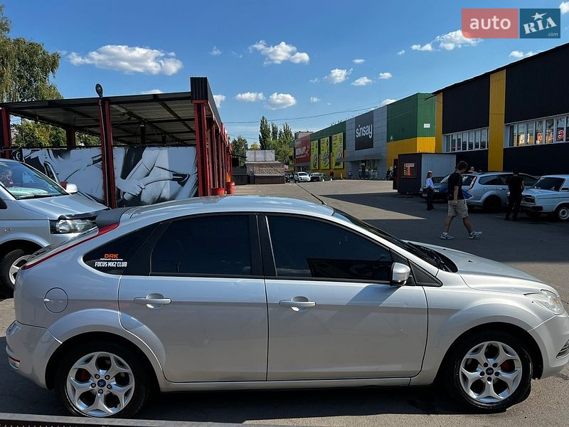 Хэтчбек Ford Focus 2011 в Киеве