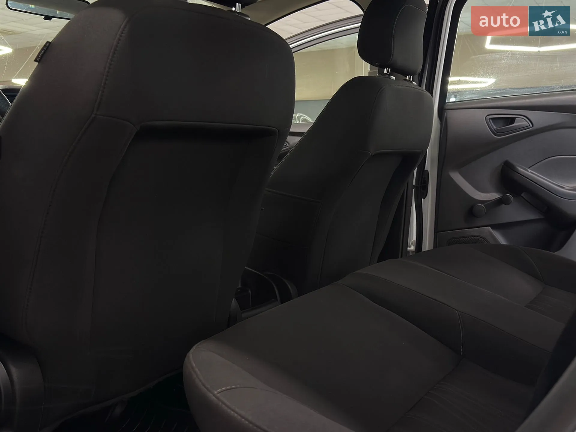 2017 Ford Focus - мініатюра 27