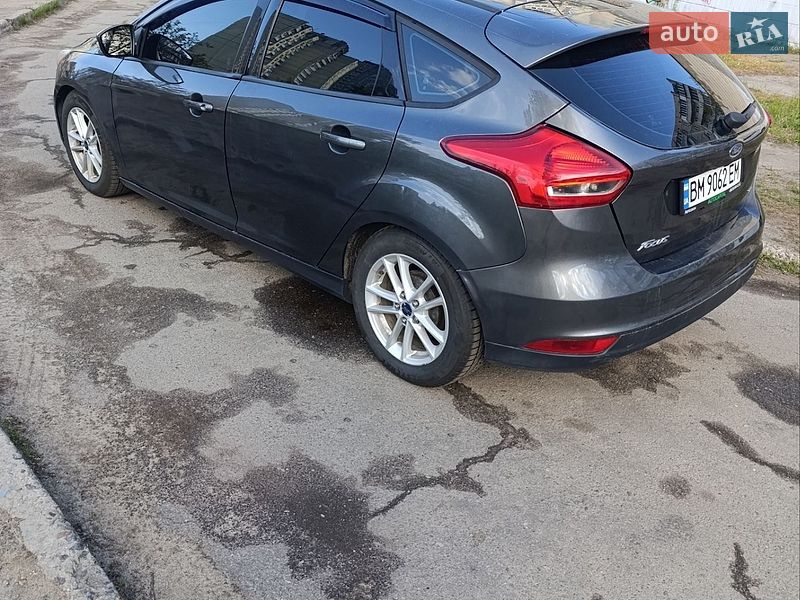 Хэтчбек Ford Focus 2016 в Киеве