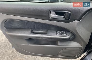 Хэтчбек Ford Focus 2006 в Одессе