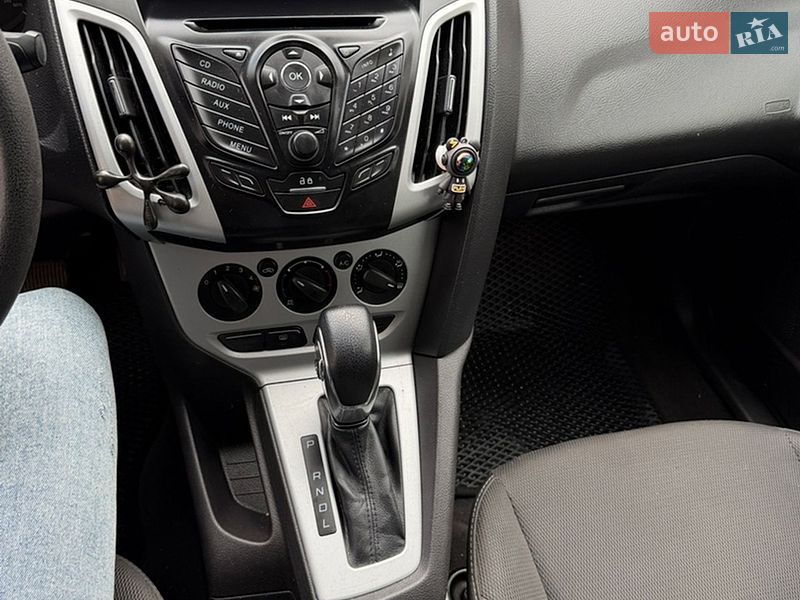 Седан Ford Focus 2012 в Львові