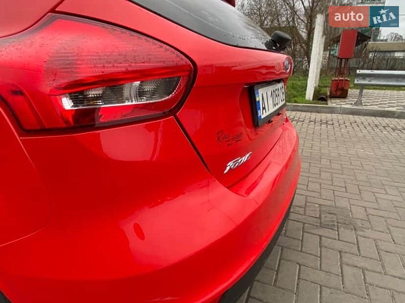Хэтчбек Ford Focus 2016 в Софиевской Борщаговке