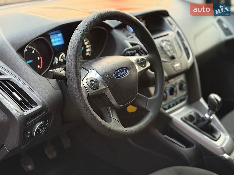 Хэтчбек Ford Focus 2011 в Киеве