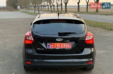 Хэтчбек Ford Focus 2011 в Киеве