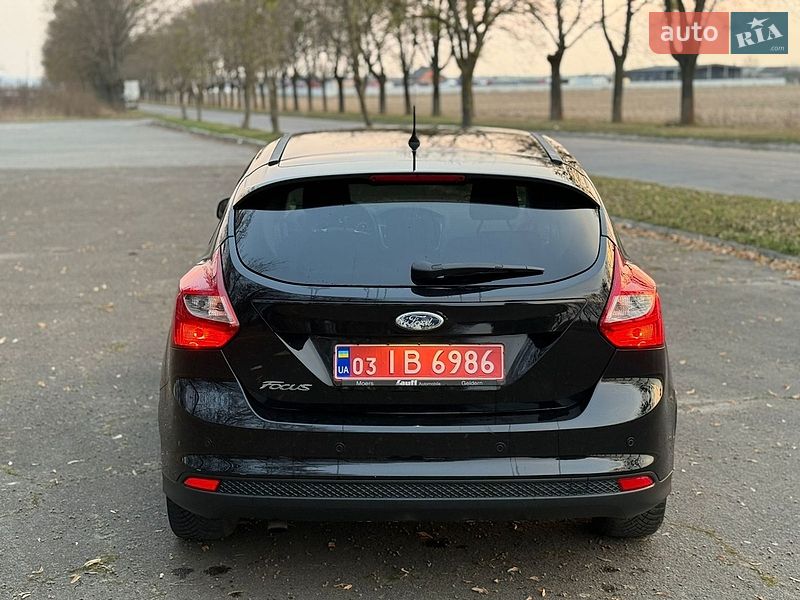 Хэтчбек Ford Focus 2011 в Киеве