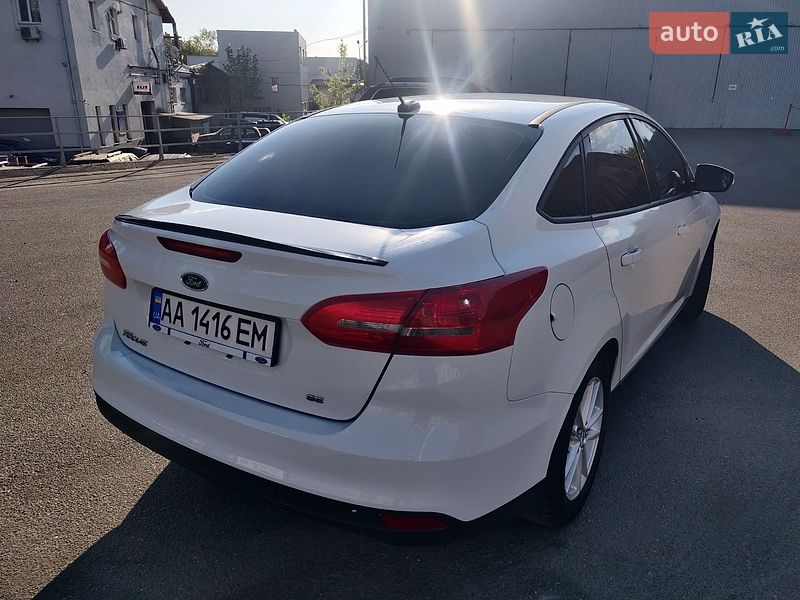 Седан Ford Focus 2015 в Киеве