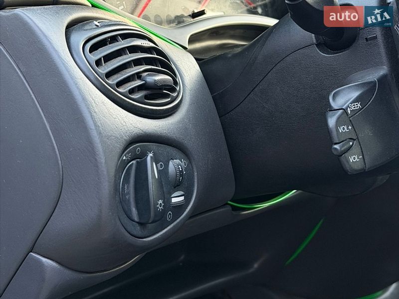 Хетчбек Ford Focus 2003 в Одесі