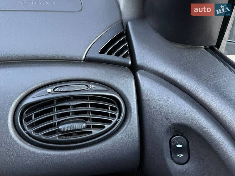 Хетчбек Ford Focus 2003 в Одесі