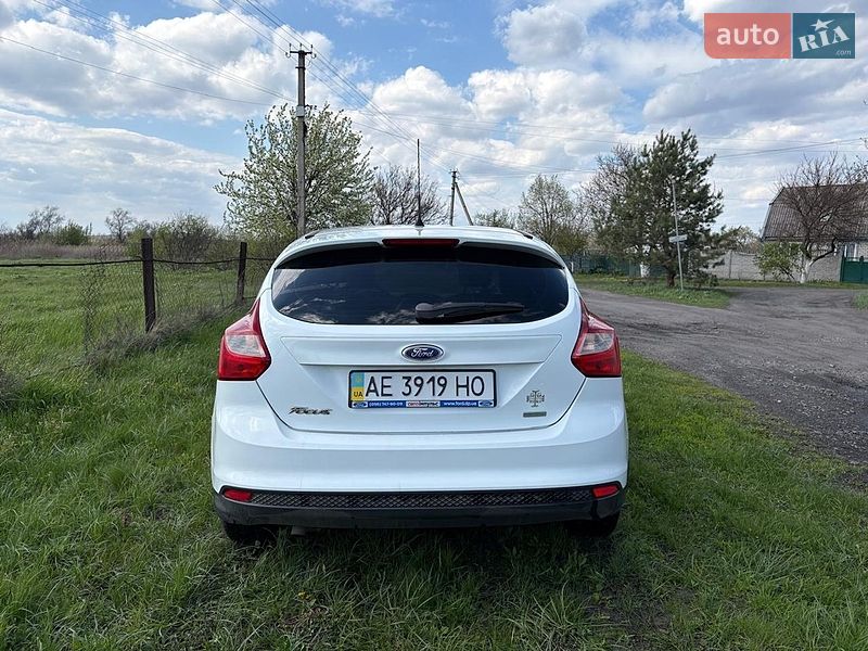 Хэтчбек Ford Focus 2014 в Першотравенске