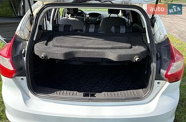 Хэтчбек Ford Focus 2014 в Першотравенске