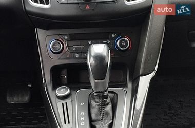 Хетчбек Ford Focus 2015 в Житомирі