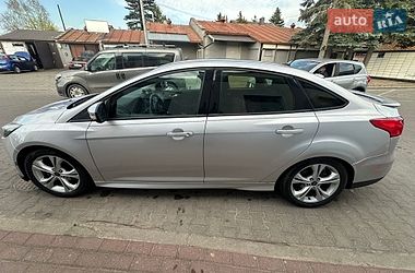 Седан Ford Focus 2015 в Смілі