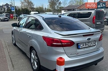 Седан Ford Focus 2015 в Смілі
