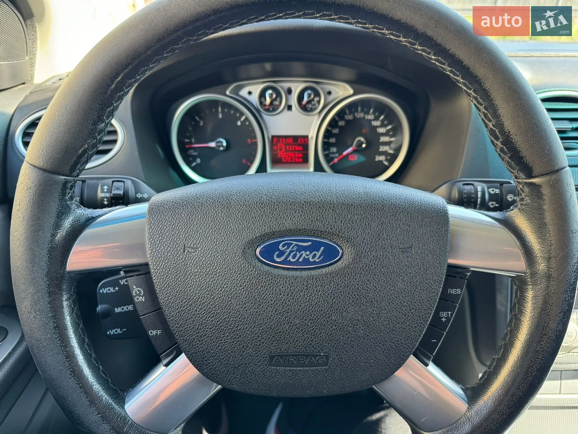 2010 Ford Focus - мініатюра 13