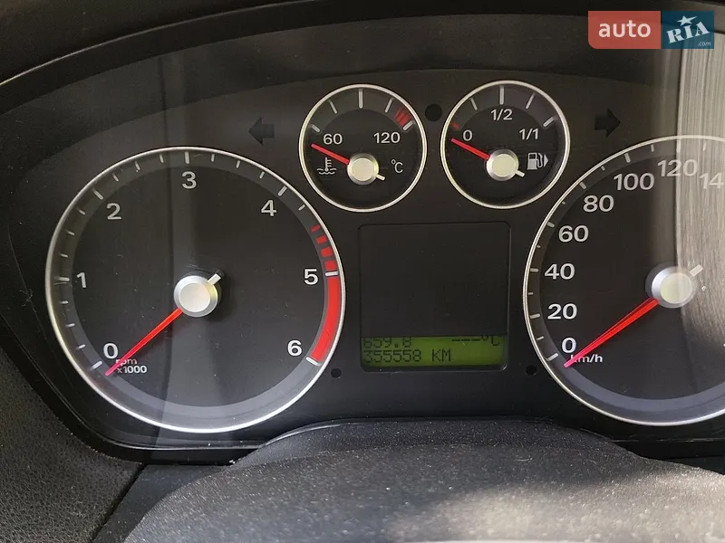 Ford Focus 2004 VIN WF0WXXGCDW4T77884 фото оголошення 24 з 62