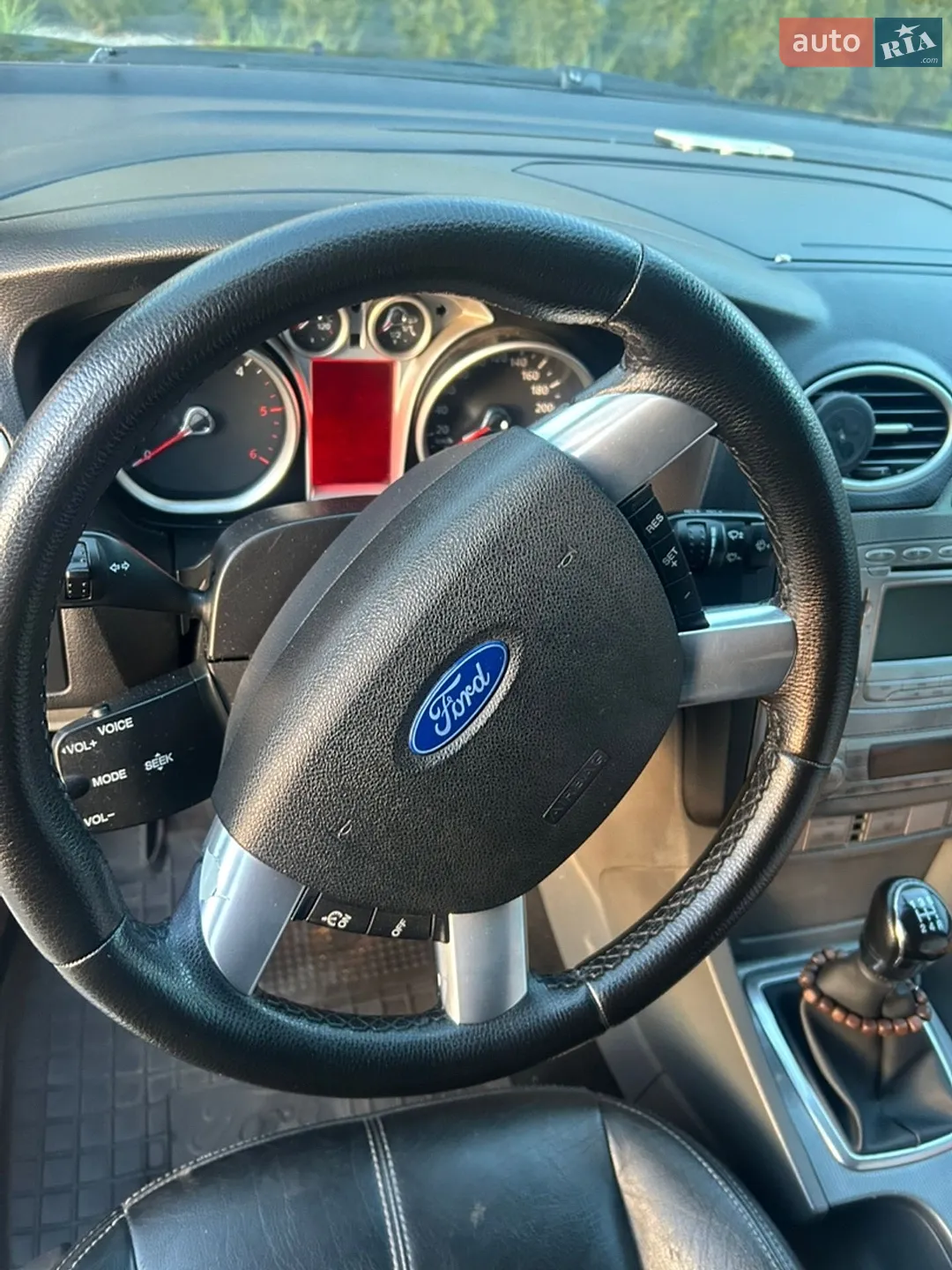 2010 Ford Focus - мініатюра 40