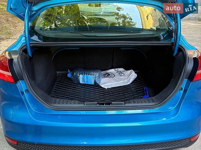 Седан Ford Focus 2015 в Києві