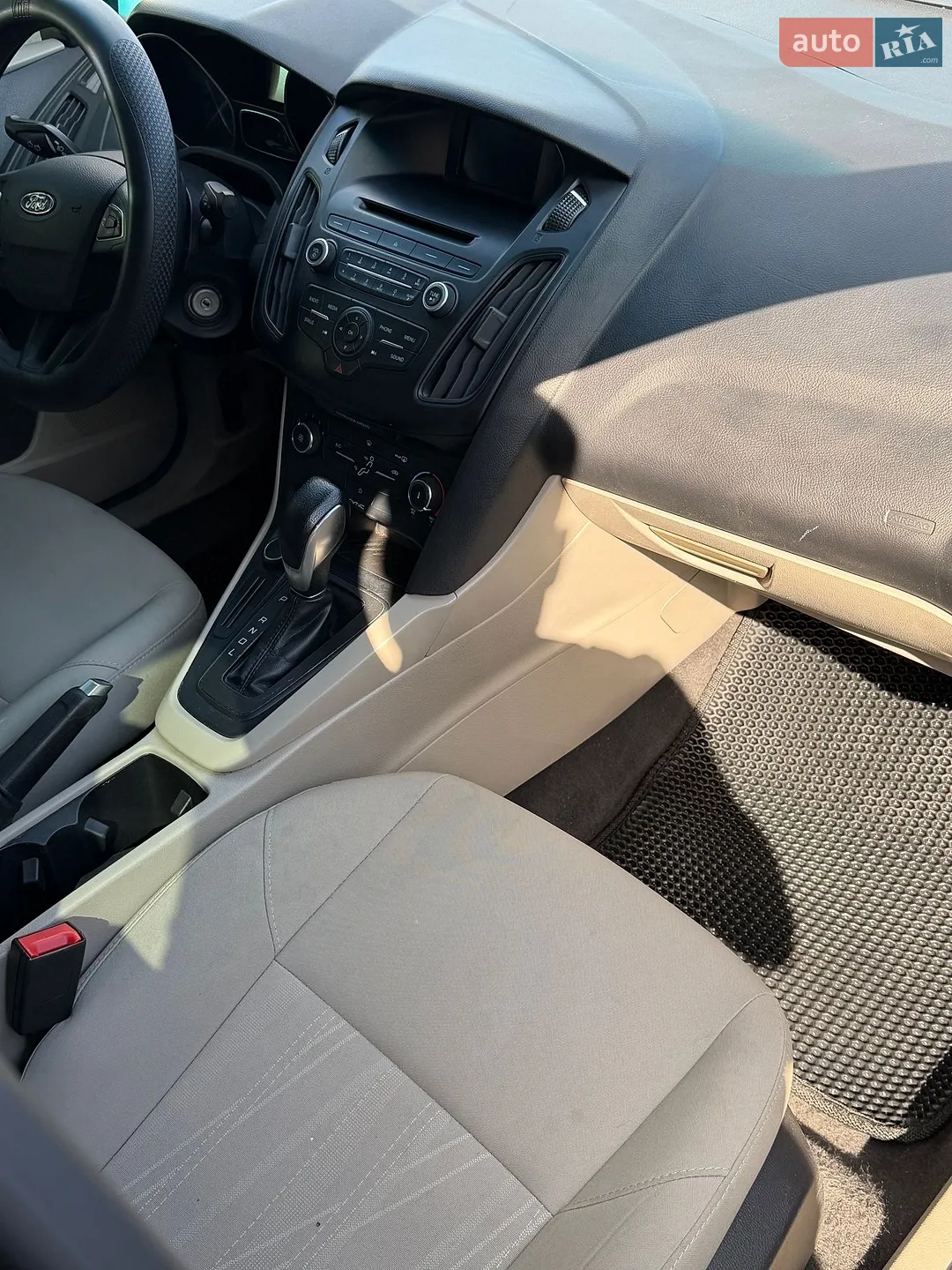 2016 Ford Focus - мініатюра 9