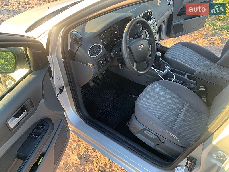 Универсал Ford Focus 2004 в Владимире