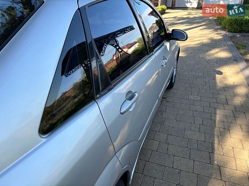 Седан Ford Focus 2001 в Городку