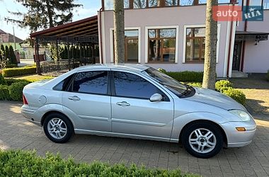 Седан Ford Focus 2001 в Городку