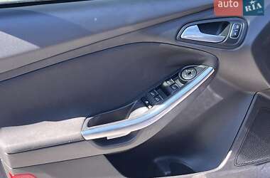 Хэтчбек Ford Focus 2016 в Киеве