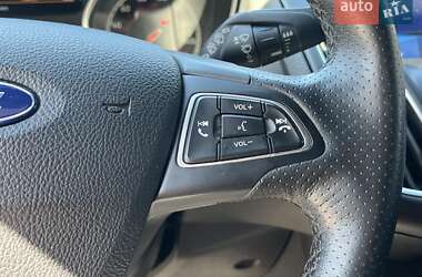 Хэтчбек Ford Focus 2016 в Киеве
