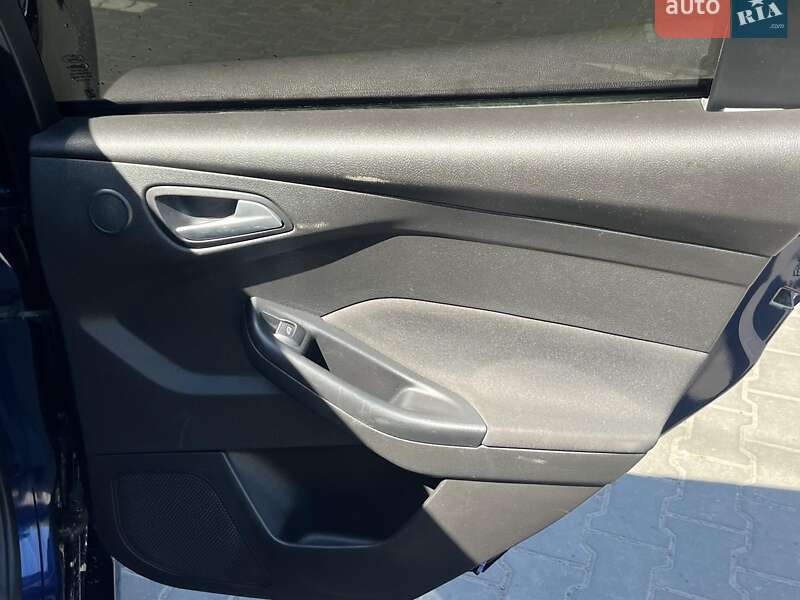 Хэтчбек Ford Focus 2016 в Киеве