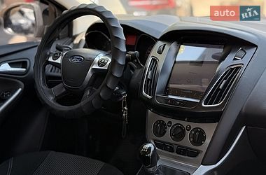 Седан Ford Focus 2013 в Киеве