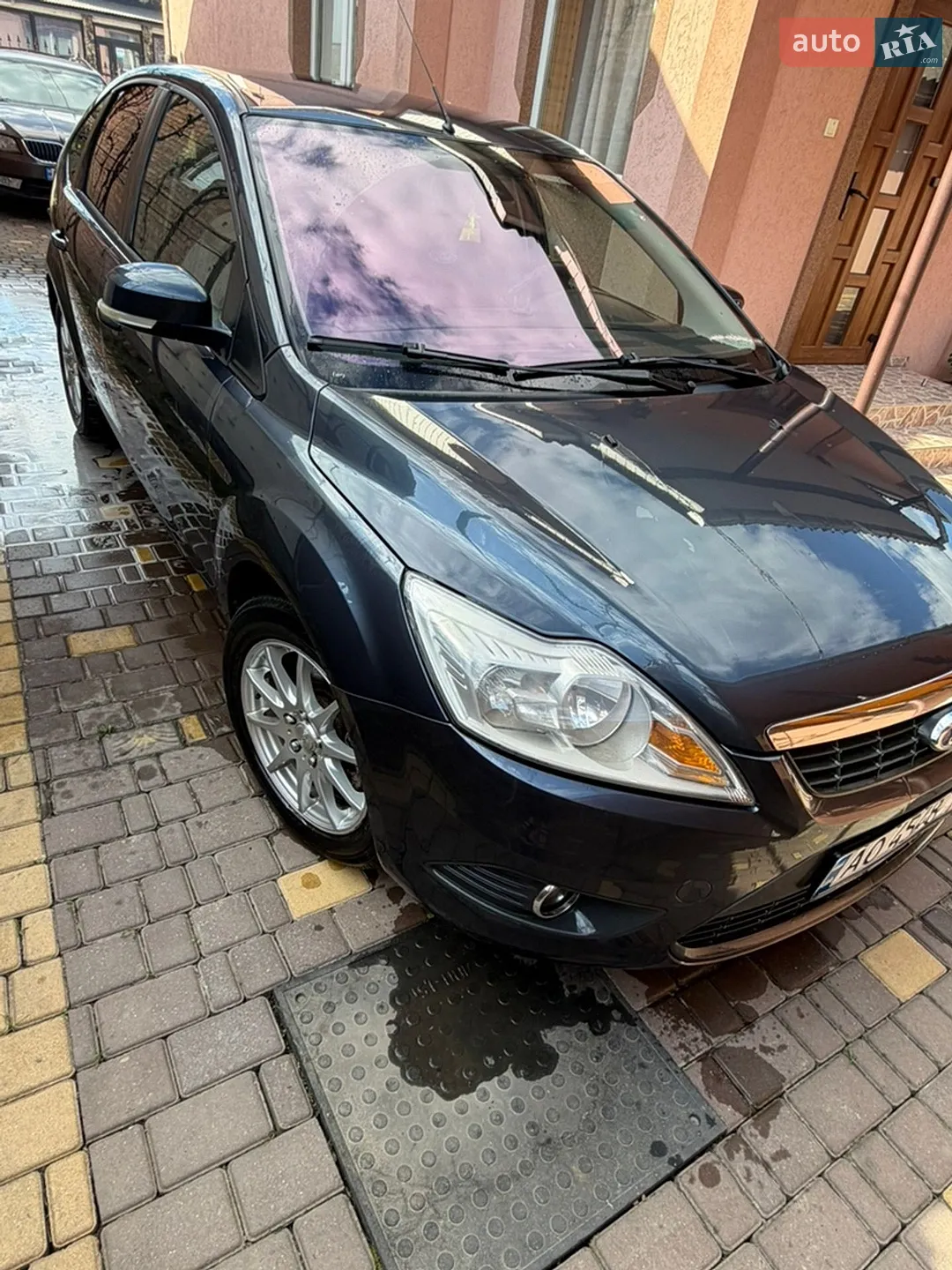 2010 Ford Focus - мініатюра 3