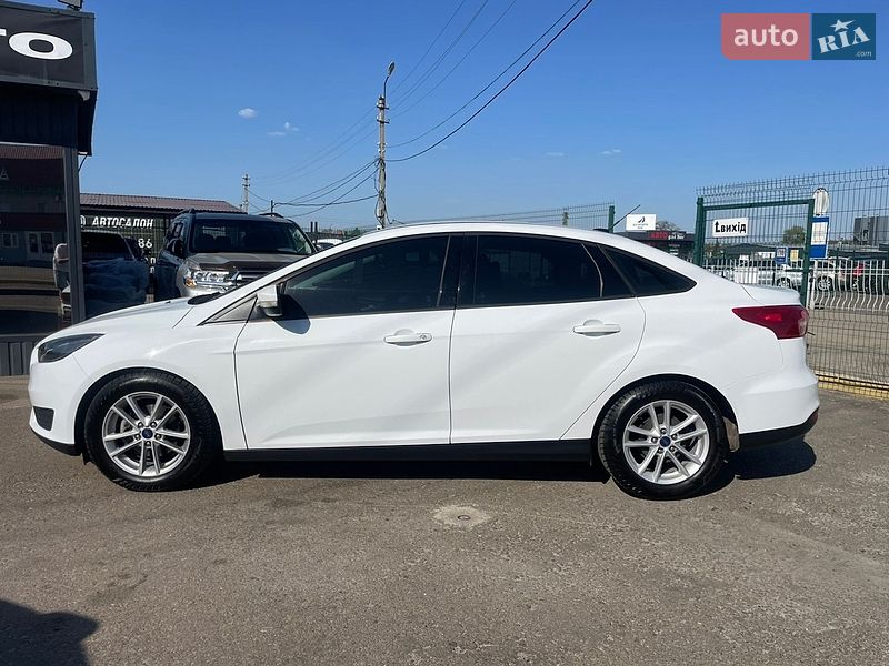 Седан Ford Focus 2017 в Киеве