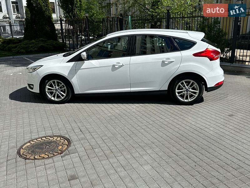 Хэтчбек Ford Focus 2017 в Киеве