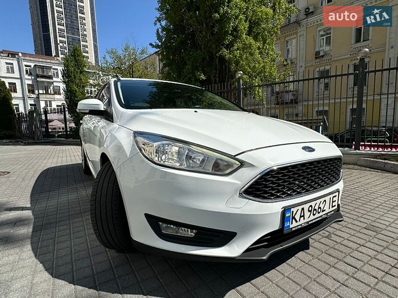 Хэтчбек Ford Focus 2017 в Киеве