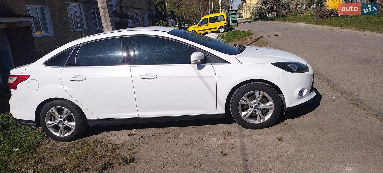 2012 Ford Focus - мініатюра 12