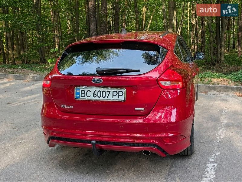 Хетчбек Ford Focus 2015 в Львові