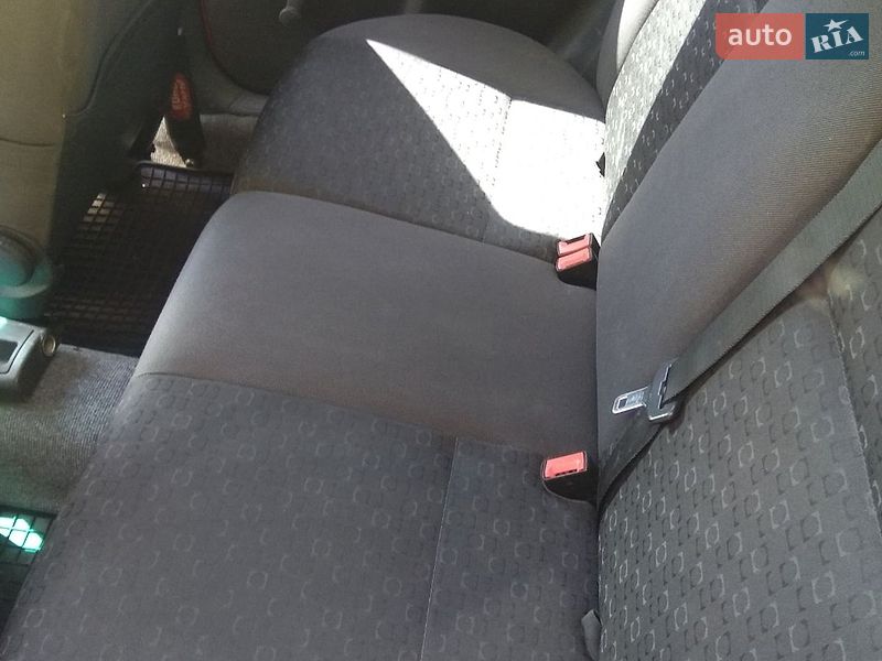 Хэтчбек Ford Focus 2002 в Львове