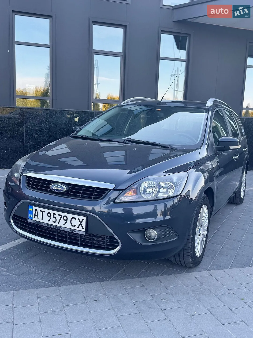 2010 Ford Focus - мініатюра 3