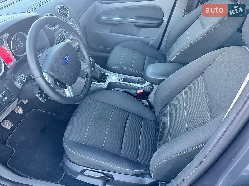Универсал Ford Focus 2010 в Городке